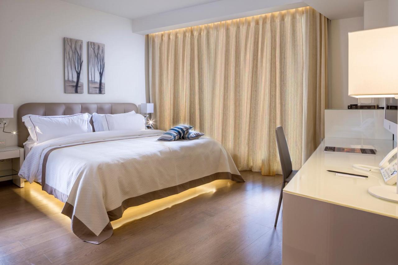 โอ โมน็อต ลักชัวรี บูทิก โฮเต็ล Hotel เบรุต ภายนอก รูปภาพ